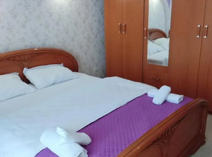 Creta בית הארחה *