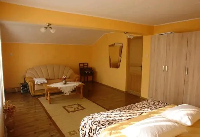 בית הארחה Creta Năvodari