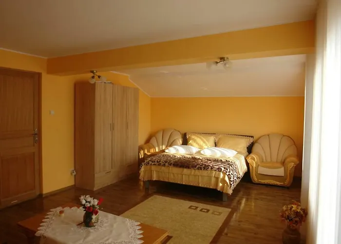 Creta בית הארחה *